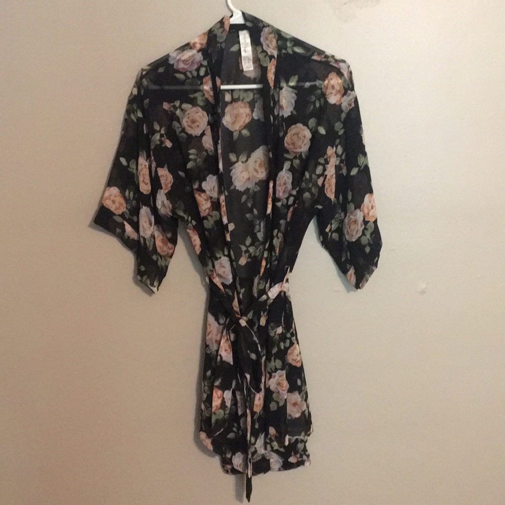 5 for $25** Rose print robe